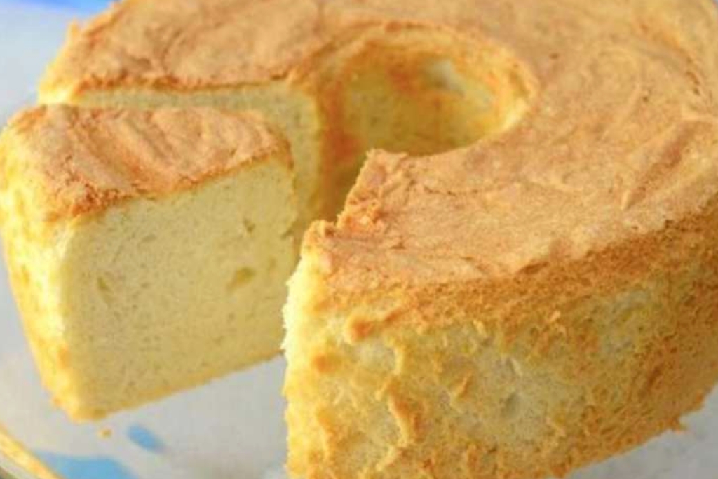 Bolo de amido de milho: receita fácil e econômica que eu aprendi na padaria!