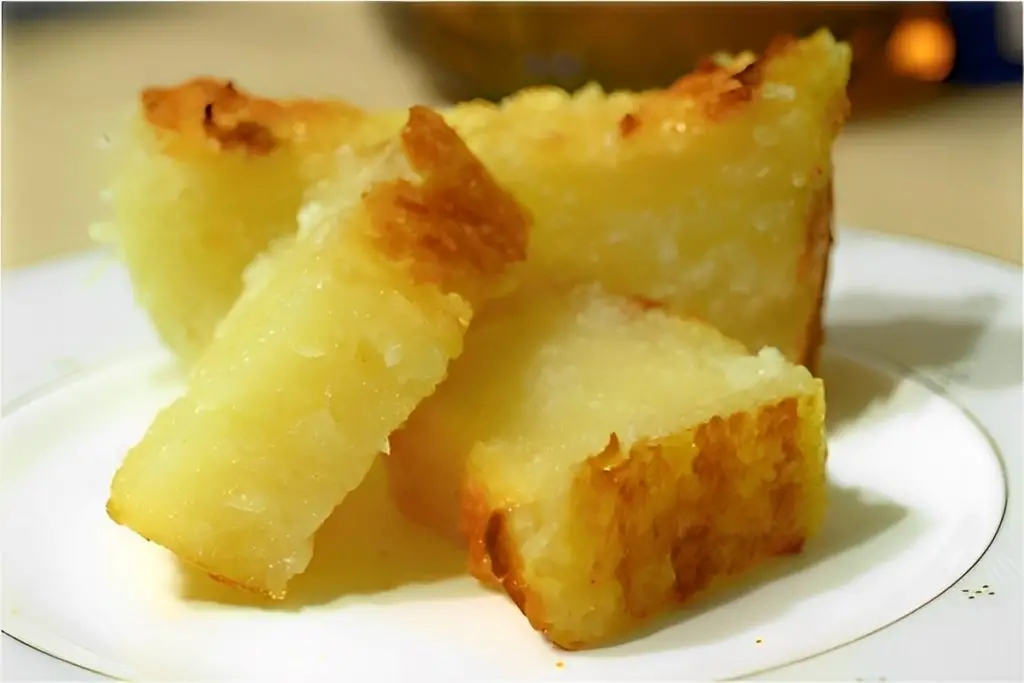 Bolo de goma de tapioca fácil e prático, perfeito para o lanche ou café com sua família 