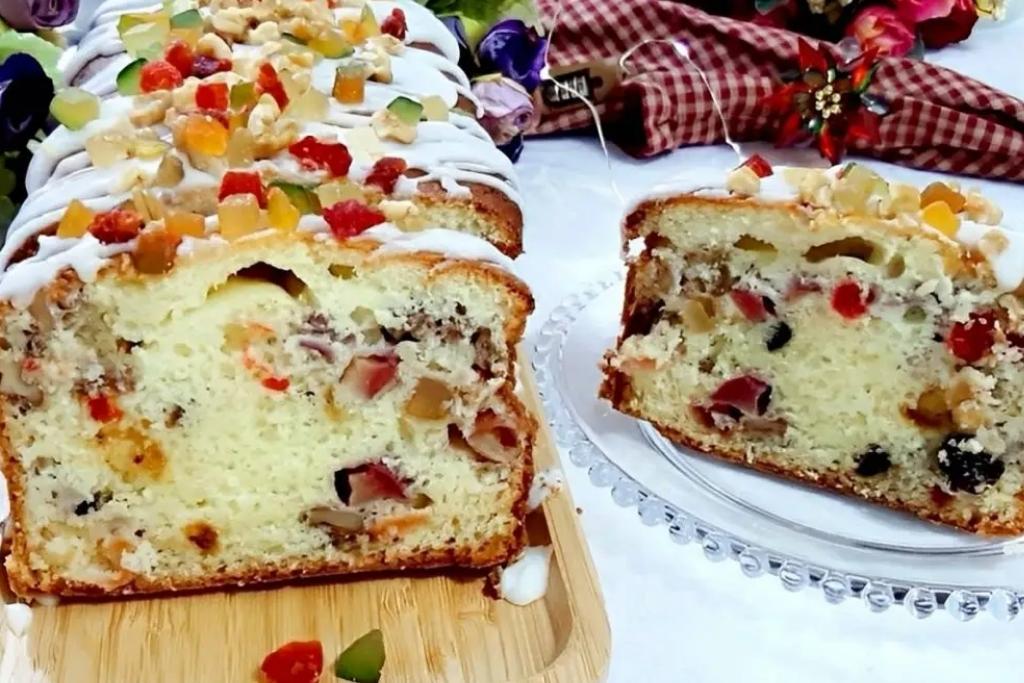 Bolo de natal com frutas cristalizadas, nozes e passas uma delícia para natal