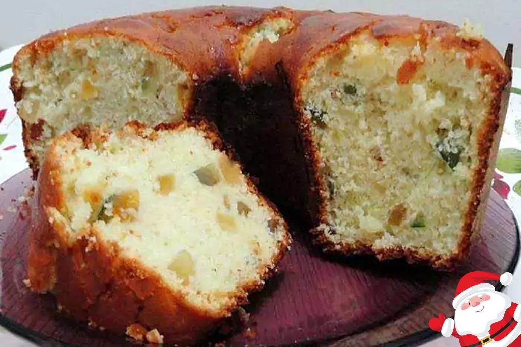 Bolo de natal amanteigado com frutas cristalizadas, delicioso em qualquer época