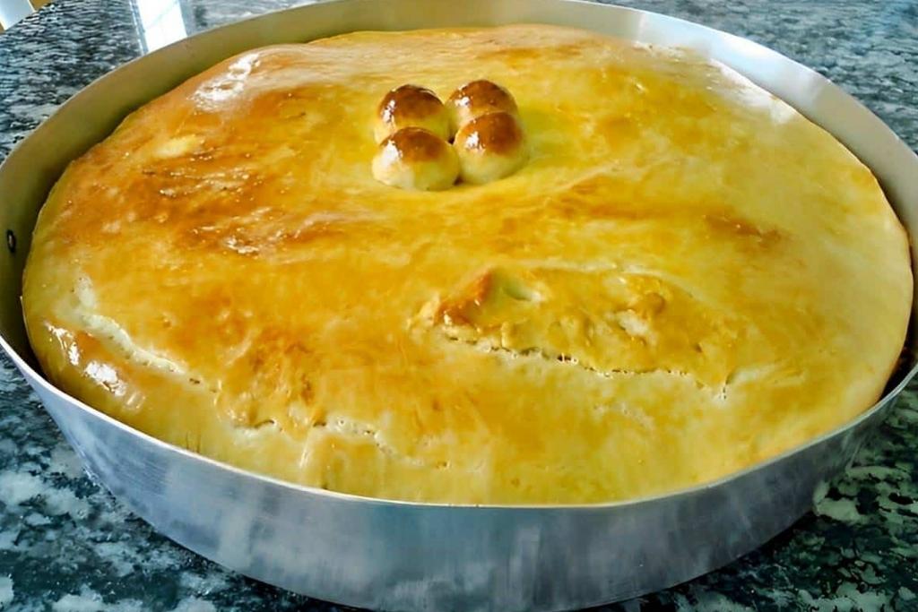 Massa para torta de frango, ela derrete na boca e para fazer basta misturar os ingredientes